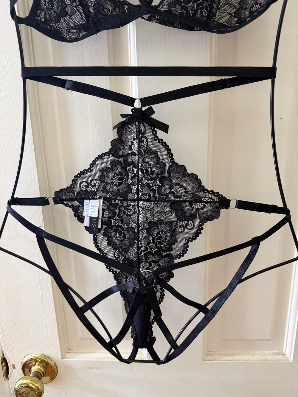 VENUS Black Lace Strappy Bralette with matching Open Back Panty - Picture 6 of 7